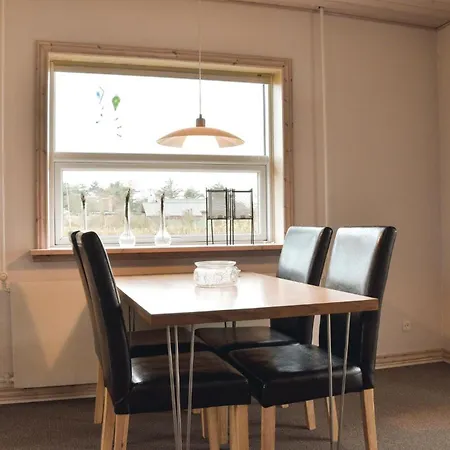 4 Bedroom Cozy Home In Ringkobing 링쾨빙